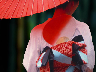 La mujer del kimono blanco Portada