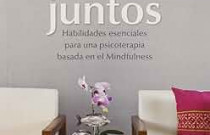 Reseña. Sentarse juntos